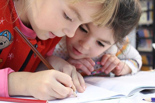 Bērnu interešu izglītība – izdevumi, par kuriem var atgūt pārmaksāto iedzīvotāju ienākuma nodokli