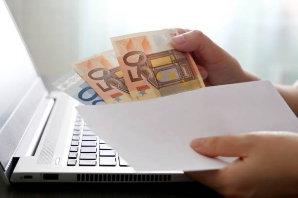 VID darbības rezultāti “aplokšņu” algu mazināšanā un sankciju uzraudzībā uz ES ārējā robežas